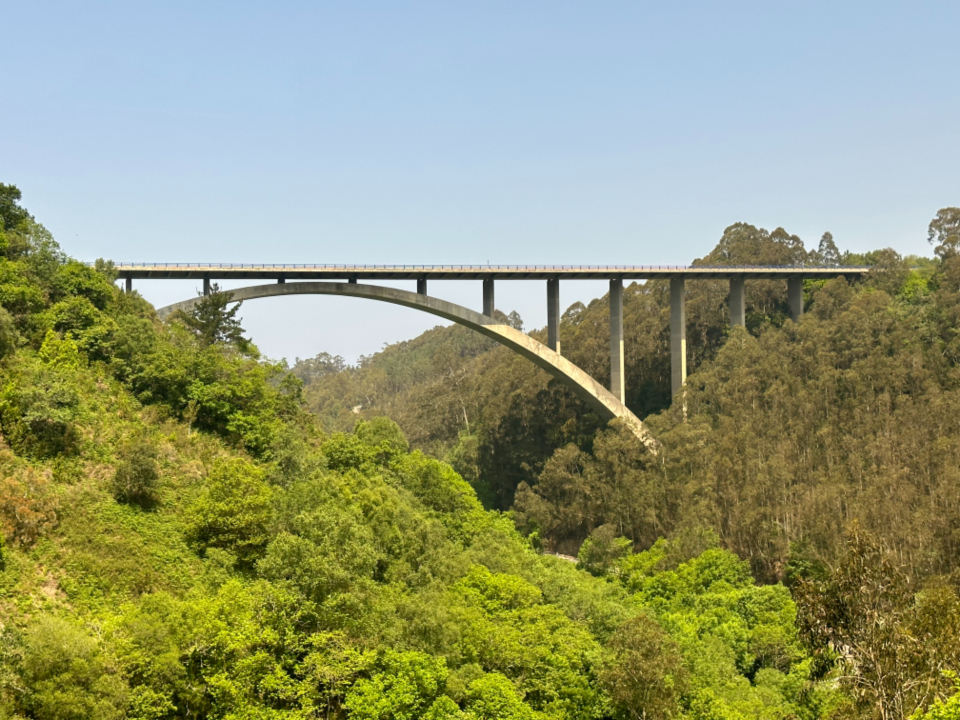 去水中的一个小岛   叶芝