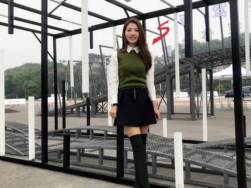 树  艾青 现代诗